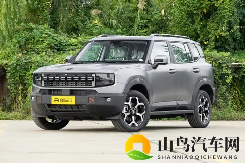 不到15万，方盒子新卷王，配三电机真四驱，续航147km，香吗？-2