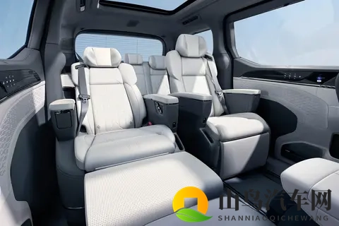 11月入手正当时：极氪009如何以“宜商宜家”重构豪华MPV价值边界-3