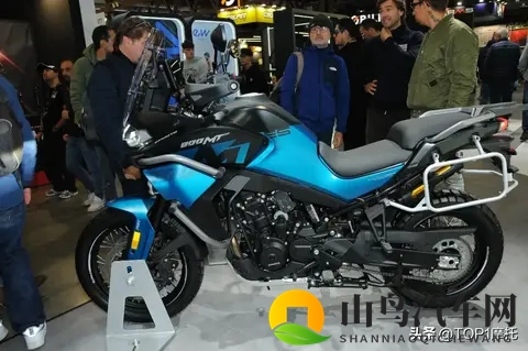 米兰车展丨春风800MT-ES海外亮相，升级电子避震-1