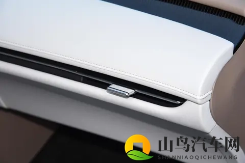 六大豪华升级，比亚迪汉长续航版补贴后15.98万元起售-1