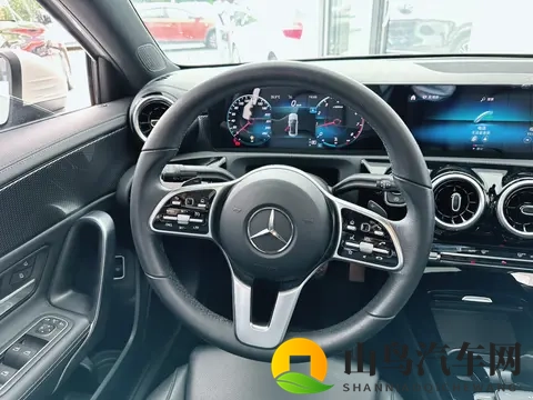 黄色一区二区三区：汽车市场新格局：高端引领，潜力无限，品牌激战正酣-2