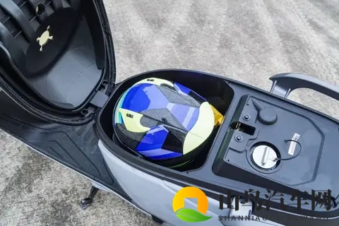 高性价比的轻复古之选：豪进SN09测评-3