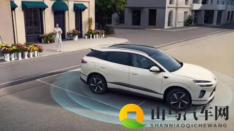 凭什么卖这么好？比亚迪海狮06第10万台整车下线，用时仅100天-3