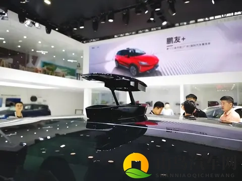 何小鹏拉链门后放大招 IRON机器人能否改写智能汽车AI战场规则-2