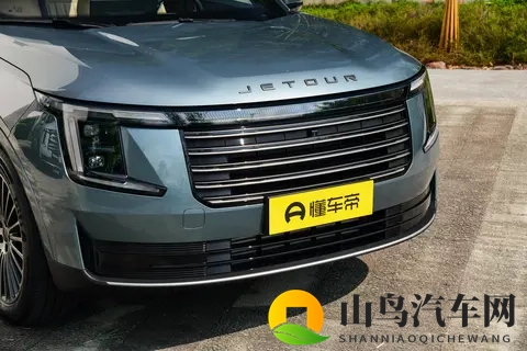 顶配1499万，轴距2米82，5_7座任选，20T+8AT+可调悬架，值吗？-3