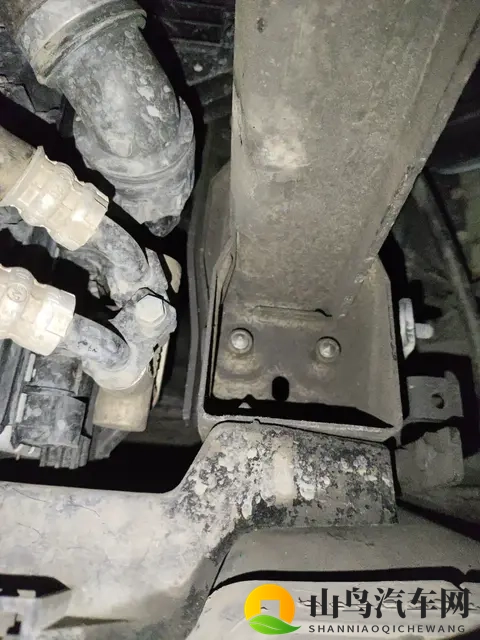 十年老将风韵犹存,16万拿下二手保时捷卡宴S,圆你豪车梦?-1