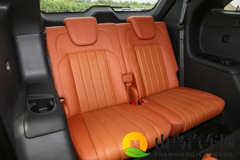 “旅行小房车”捷途山海L7 PLUS：七座SUV，带电磁悬挂，家用不错-2