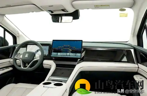 比亚迪“最便宜MPV”官宣，颜值很飒，云辇很棒！-3