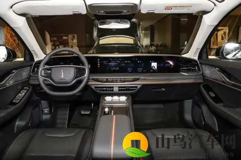 有亮点但不多，林肯Z推出大幅购车优惠，哪款配置值得大家入手-2