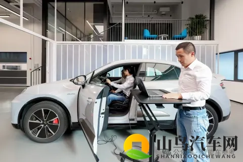 大尺度床震捏胸呻吟视频:汽车新科技:颠覆出行体验,尽享智能与舒适-1