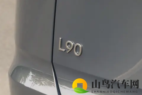 座座都享VIP待遇、6人10箱轻松收纳、乐道L90太能装-3