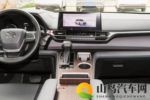 一个人免费看www：汽车爱好者专属：免费畅游汽车奥秘宝藏-2