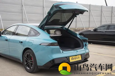 东风奕派eπ007+开启预售  1499万起的“智美超能轿跑”即将登场-2