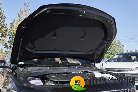 吉利这次玩真的？这车937万起，配8155芯片+20T+爱信8AT-1