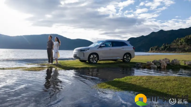 第三代蓝电E5 PLUS预售限时换新价11.98万-1