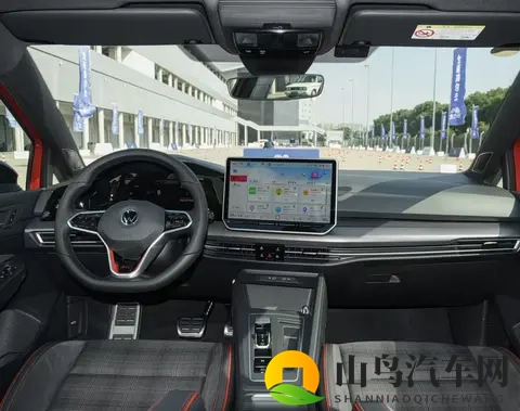 2026款大众高尔夫GTI上市，还是值得为油车情怀买单吗？你怎么看-1