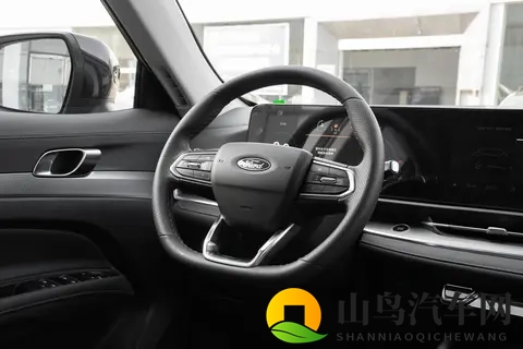 选家用 SUV 别纠结!领睿全系动力一样,差别只在配置-3