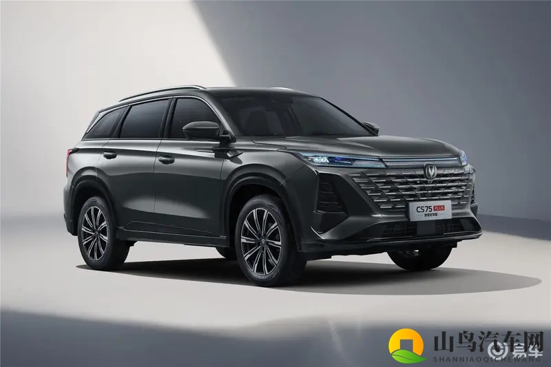 10万内唯一爱信8AT，长安CS75PLUS推出新款车型-1