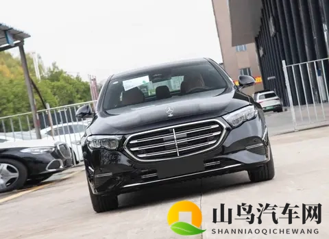 奔驰变相降价？奔驰E级推入门版车型，4299万元减配了哪些配置？-3
