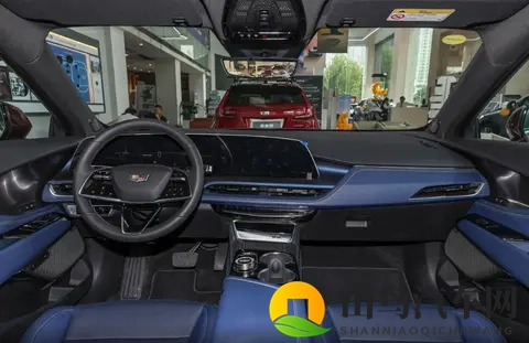 入门即豪华？2197万起售，凯迪拉克GT4怎么样-1