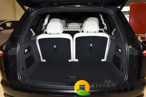 家用SUV的优选？乐道L90试驾感受：超大前备舱，实用又好玩-2