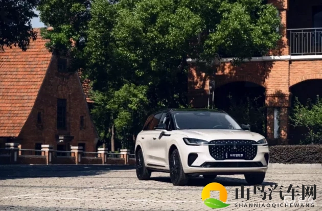 黄色软件华为：华为进军汽车，智能出行新时代来袭-2