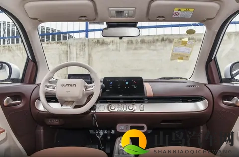 实力再提升,长安Lumin宝藏版惊喜来袭,优惠价479万起-3