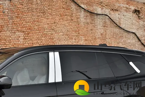 燃油SUV如何做到20万级？这款20T四驱大5座，产品力拉满-3