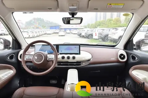 推荐入手中配，五菱缤果产品力均衡，三种续航版本可选-3