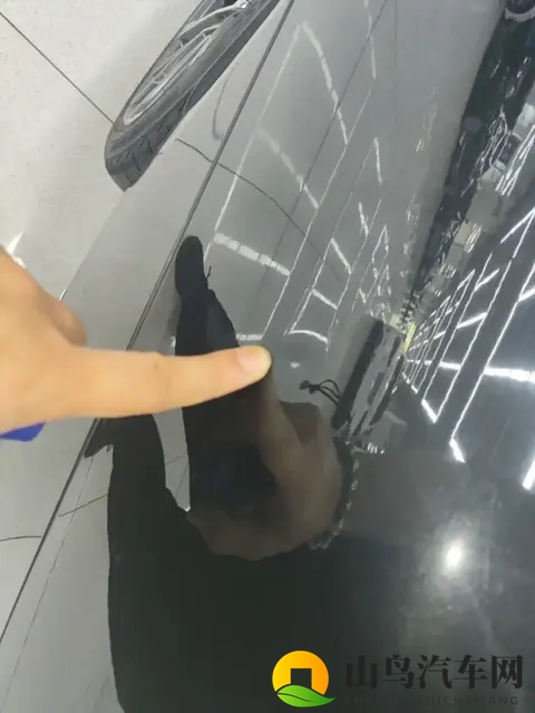 59万拿下21年一手宝马7系，享受行政级舒适-3