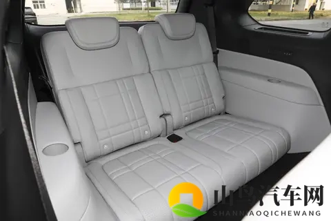 大六座SUV，家用选深蓝S09还是理想L9？一文讲清楚-2