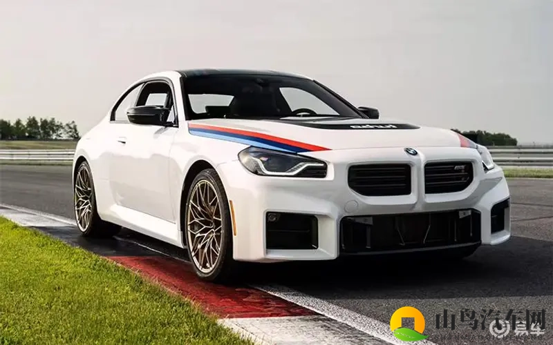 致敬经典，宝马发布2026款M2 Turbo设计版-1