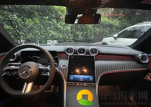 艹b软件：智能汽车遭遇卡顿困局,流畅体验成购车关键-2