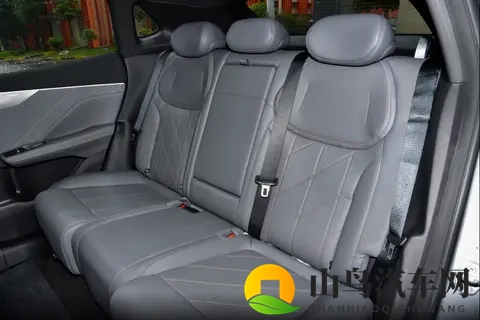 9月份卖出13163辆,深蓝S05凭什么热卖?-1