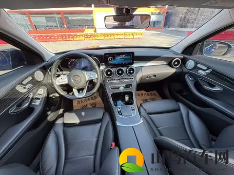 一手蓝色奔驰C级，2021款5.9万公里，17.6万拿下？-2