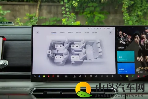 26款岚图梦想家试驾：家庭7座MPV的实用之选-2