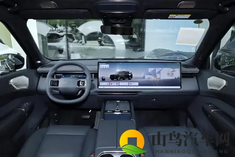 带全家自驾游，大六座SUV怎么选？深蓝S09对比领克900-2