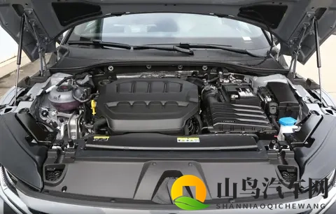 普通家用车没吸引力，看看2026款大众CC如何？两种车型任你选-1