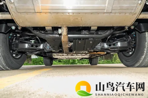 3299万元起售，20T插混+四驱，硬派SUV纵横G700适合家用？-2