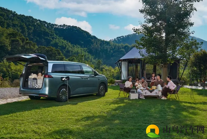 30万级中大型家用MPV天花板！2026款夏携黑科技来袭-1
