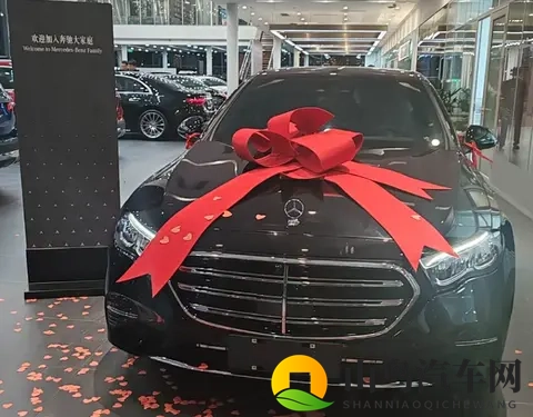 奔驰价格“大跳水”！E级降幅达到1298万，一个月卖出13103台-1