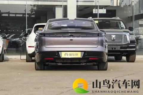 11月买轿车又有好选择！轴距3米，续航超770km，价格很香！-3