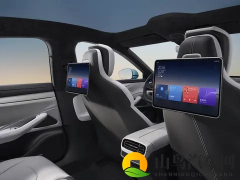 美国人拆完小米SU7，说“没什么可学”的！-2