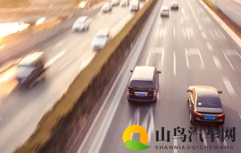 电车开3年才懂的4个 “黄金技巧”：省电护电池，越开越省心-3