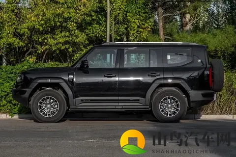 33万拿下一台混动四驱硬派SUV，开上它之后我开始怀疑人生！-1