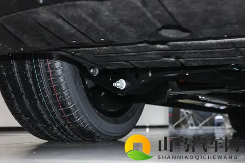 二三十万家庭购车新选择：深度解读乐道L90 2025款 七座版Ultra-2