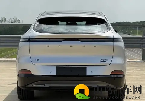 小鹏大举入场增程市场，P7+和G6增程版曝光，纯电续航超300公里-2