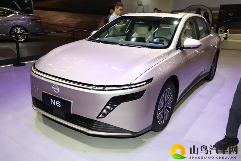 东风日产N6亮相2025广州车展,12月1日正式上市-1