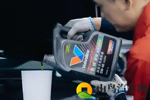 1年只行驶2000公里，可以2年换一次机油吗？修理工告诉你答案-3