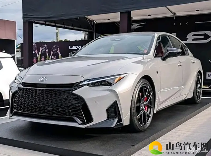 黄色软件app下载3.0.3免费装妆2023网页视频:新能源汽车热,自动驾驶加速,智能互联新趋势-2